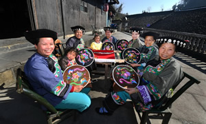 “精準扶貧中的鳳凰”全國攝影大展